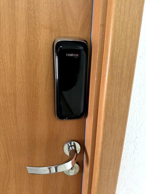 Condominio Solar Di Lucca Lindo Apartamento Com Ar Condicionado E Proximo A Uel Лондрина Екстериор снимка